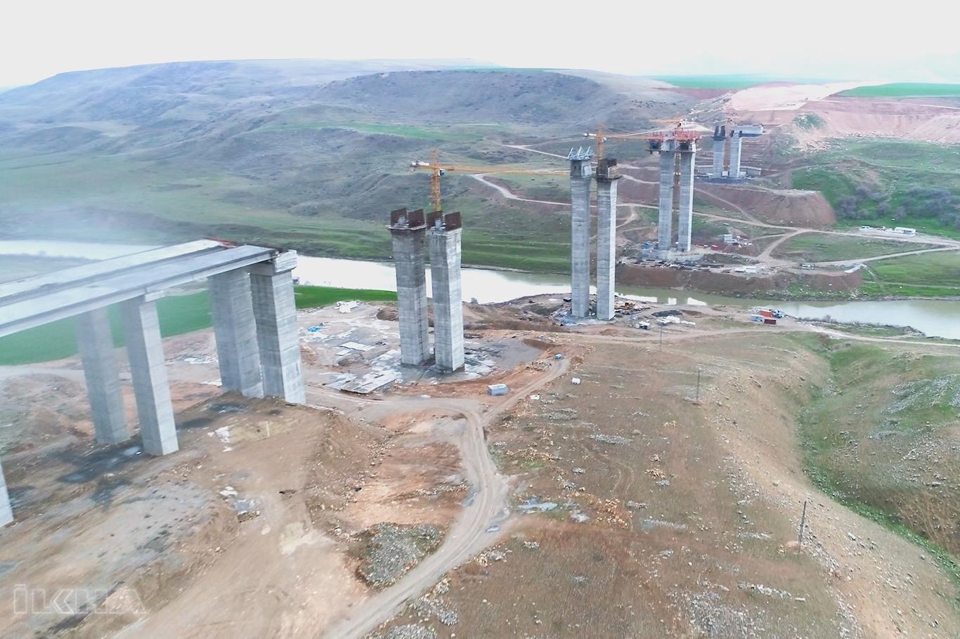 Türkiye'nin 4'üncü büyük köprüsü Hasankeyf'te yapılıyor
